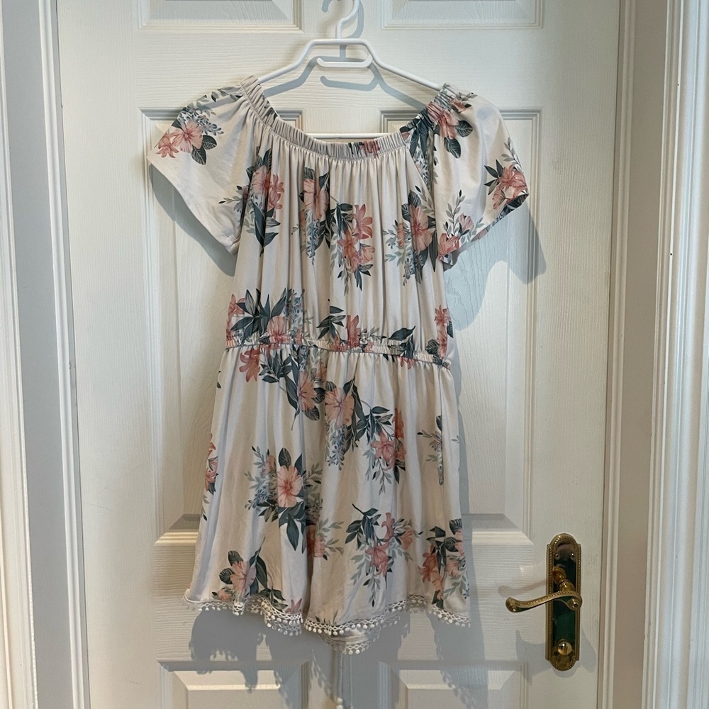 Off the shoulder floral romper - Picture 4 of 4